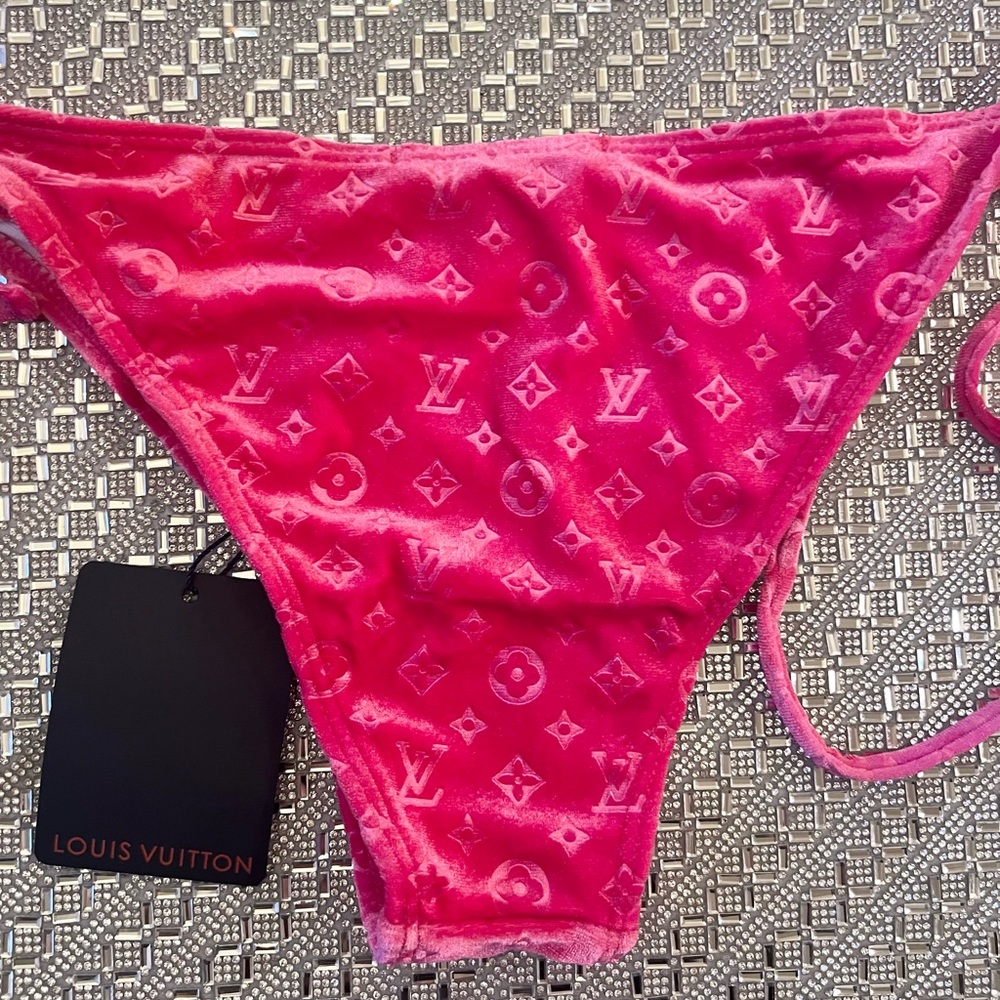 Louis Vuitton Pink Velvet Monogram Triangle Bikini Set - Picture 8 of 12